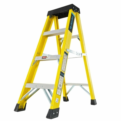 TB Davies INSUL8-S 4-Tread Professional Fibreglass Swingback Step with Tool Tray