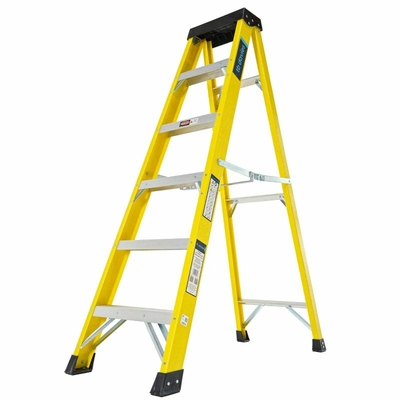 TB Davies INSUL8-S 6-Tread Professional Fibreglass Swingback Step with Tool Tray