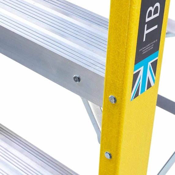TB Davies INSUL8-P 5-Tread Professional Fibreglass Platform Step with Tool Tray