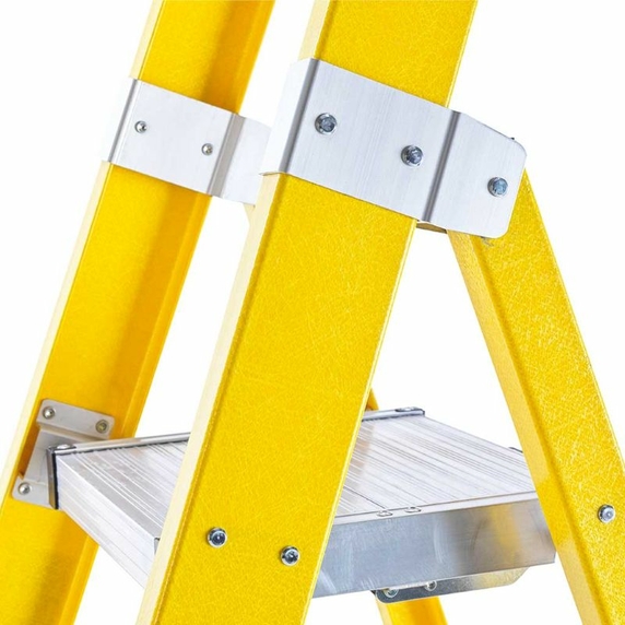 TB Davies INSUL8-P 8-Tread Professional Fibreglass Platform Step with Tool Tray