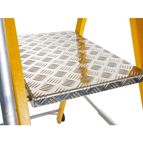 Lyte MagnaStep 4 Tread Glassfibre Wide Steps