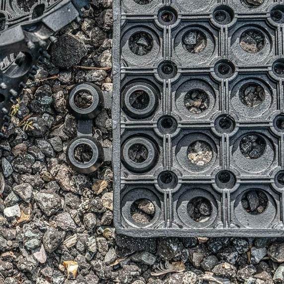 Blue Diamond Greenskeeper Rubber Grass Mat