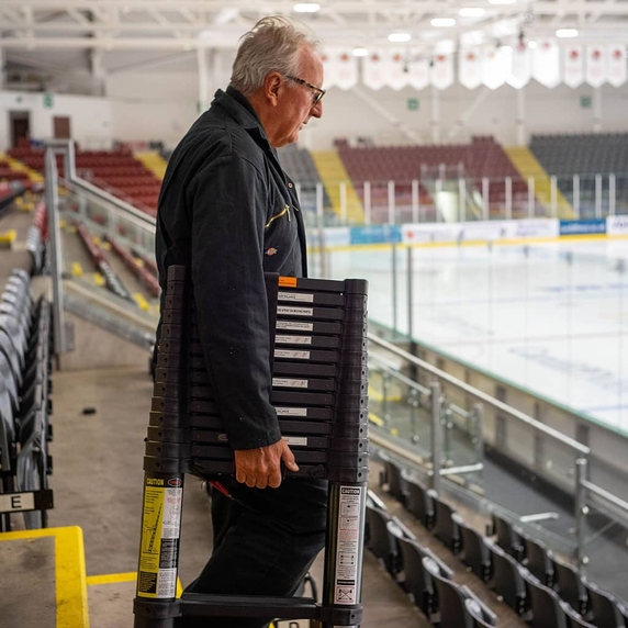 TB Davies XTEND+CLIMB ProSeries S2.0 4.4m Telescopic Ladder