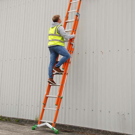 TB Davies INSUL8-C Industrial 2m Fibreglass Combination Ladder (4.2m Extended Length)