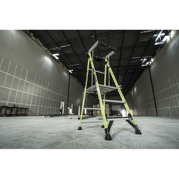 Little Giant Fortress 3-Tread Fibreglass GRP Platform Stepladder with Guardrail & Tool Tray (0.8m Platform)