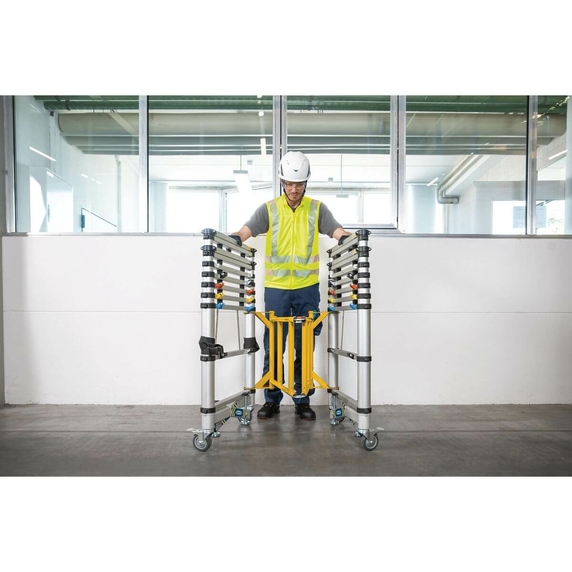 Werner Telescopic Aluminium Scaffold Tower (2m Platform)