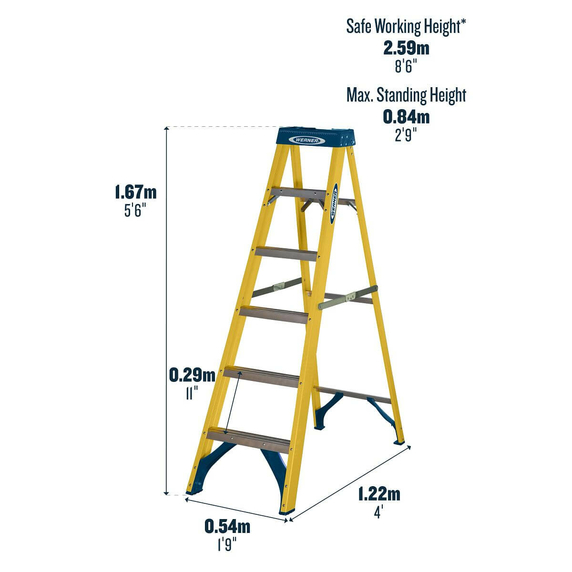 Werner Fibreglass Swingback Stepladder - 6 Tread
