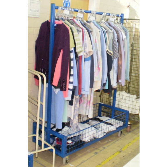 Laundry Rail with Bottom Basket - 120kg